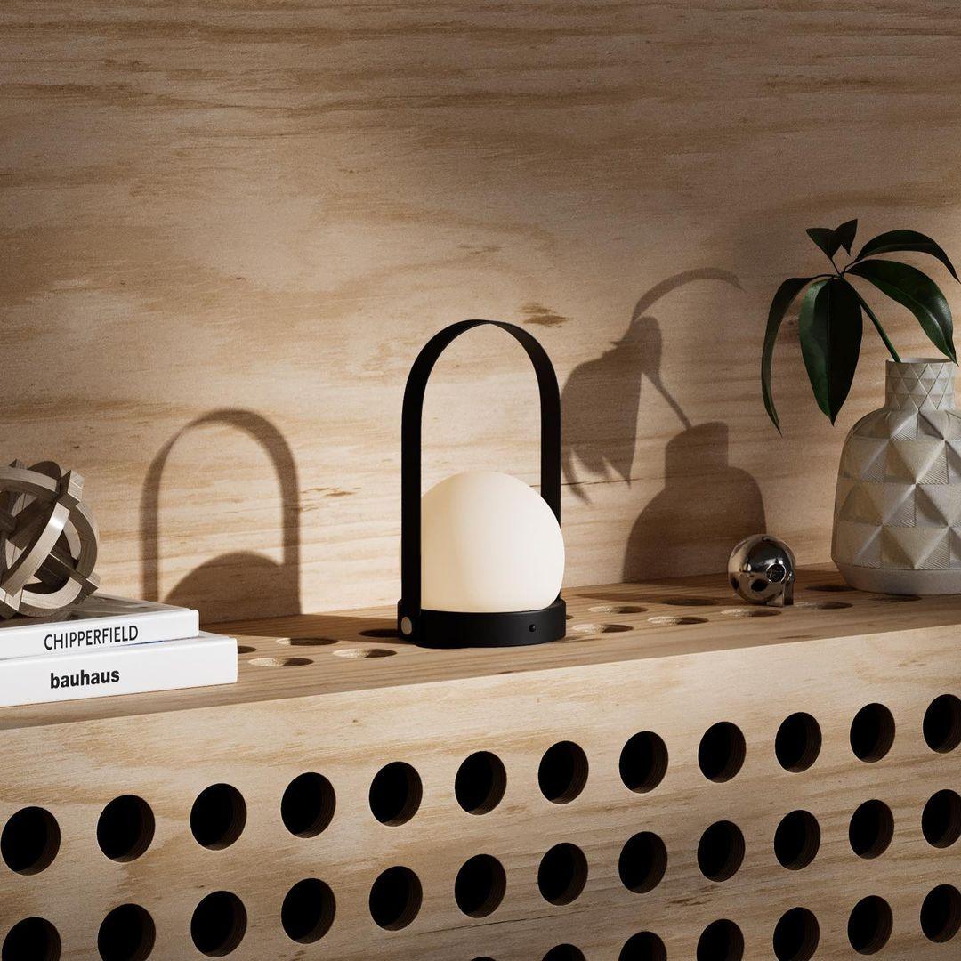 Zenon Glas Minimalistische Tischleuchte