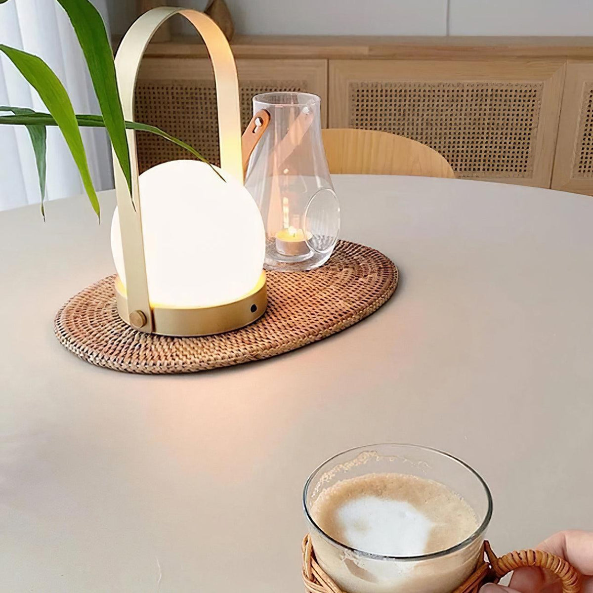 Zenon Glas Minimalistische Tischleuchte