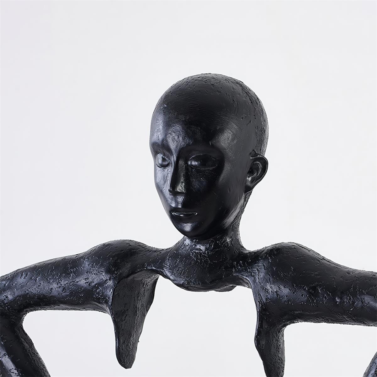 Vamiryra Stehleuchte in Schwarz