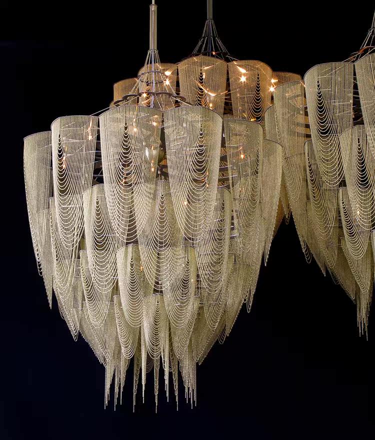 Fereraria Kronleuchter aus Aluminiumkette Cascade
