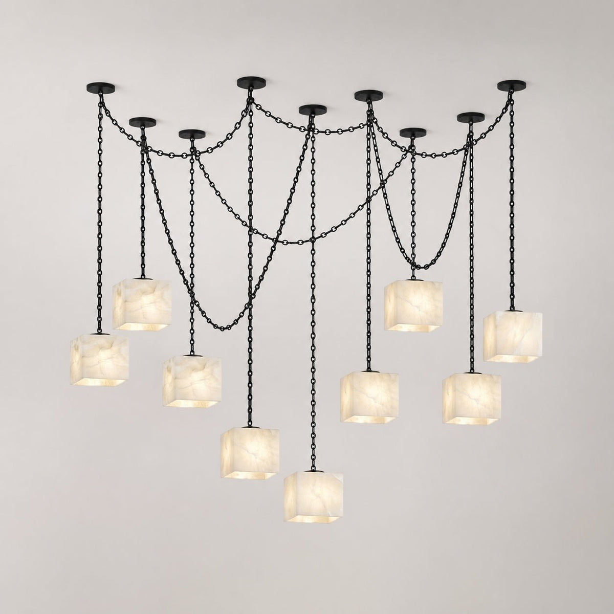 Octavian Kronleuchter mit Kaskadenkette und Würfeln