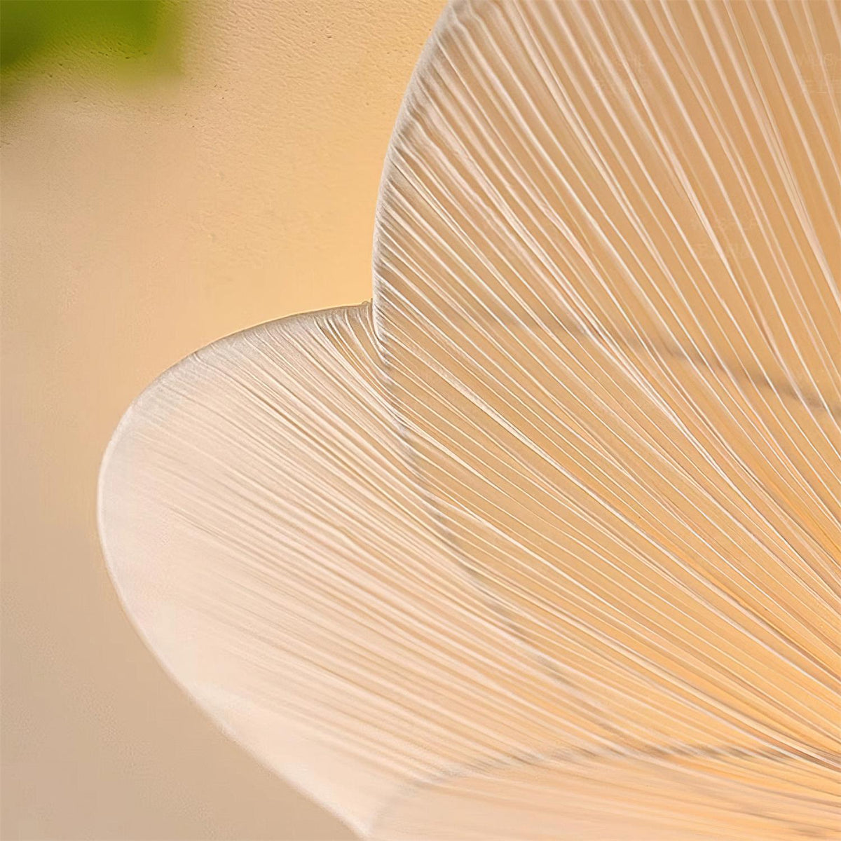 Nira Petal-Inspired flache Deckenleuchte