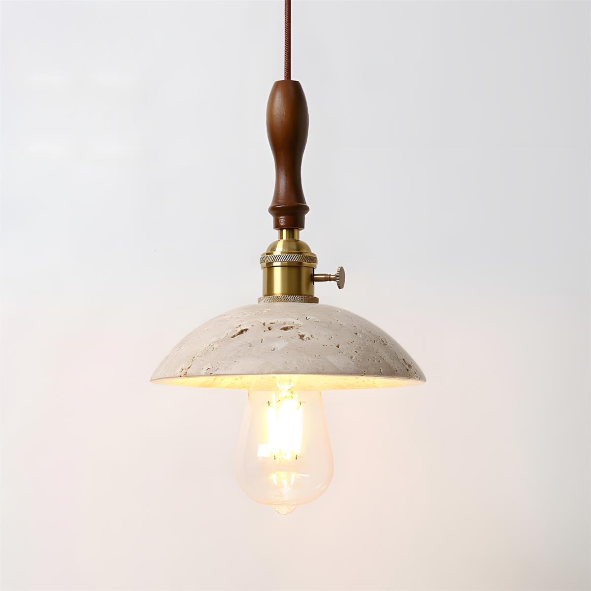 Seruine Travertin-Pendelleuchte in Beige