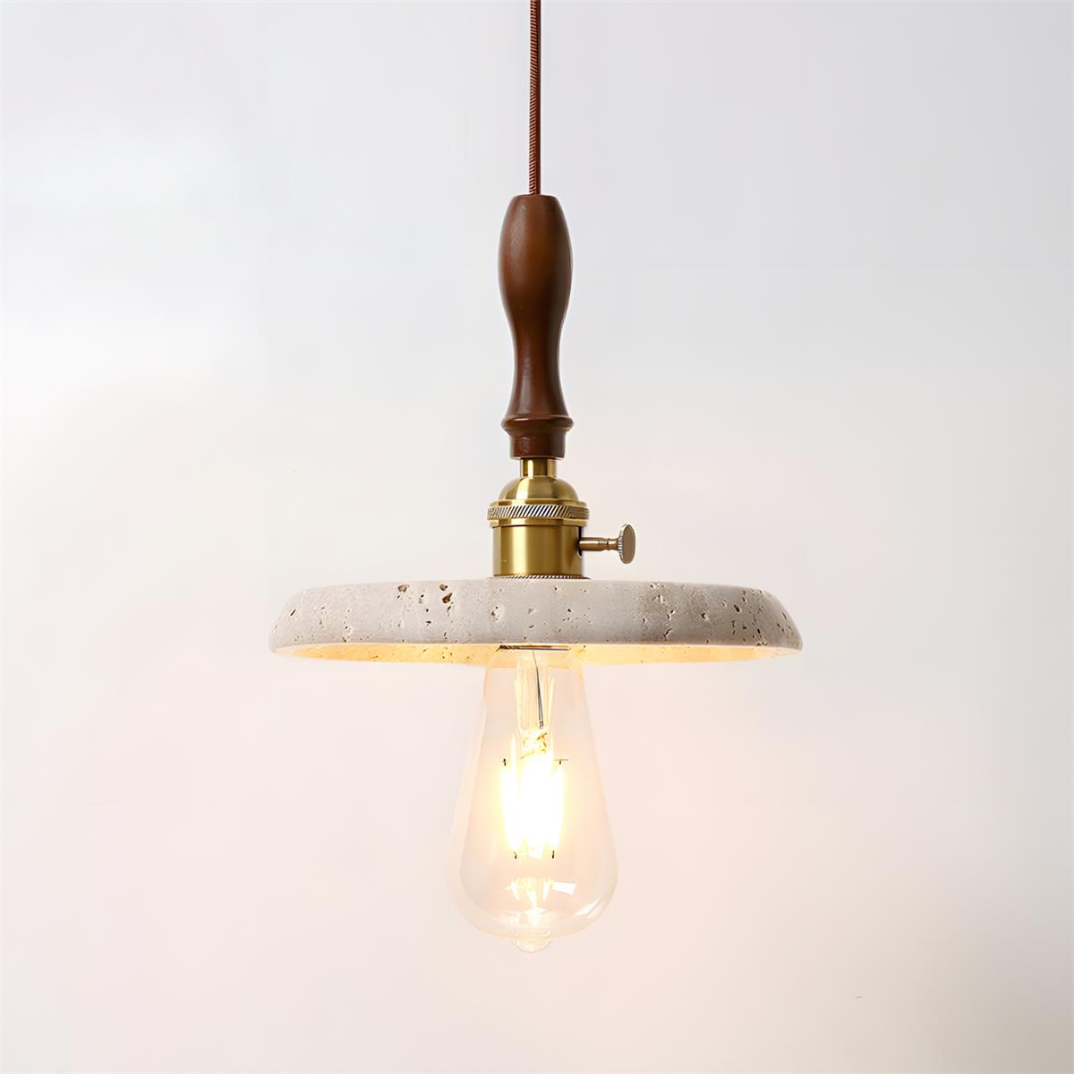 Seruine Travertin-Pendelleuchte in Beige