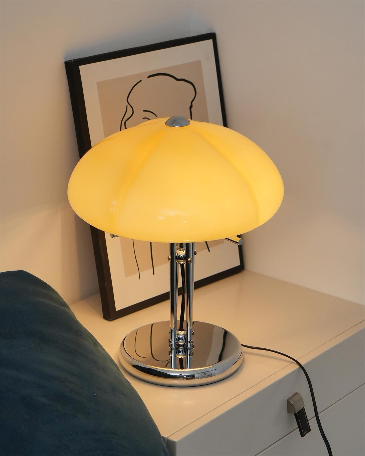 Lioreline moderne Tischleuchte in Gelb