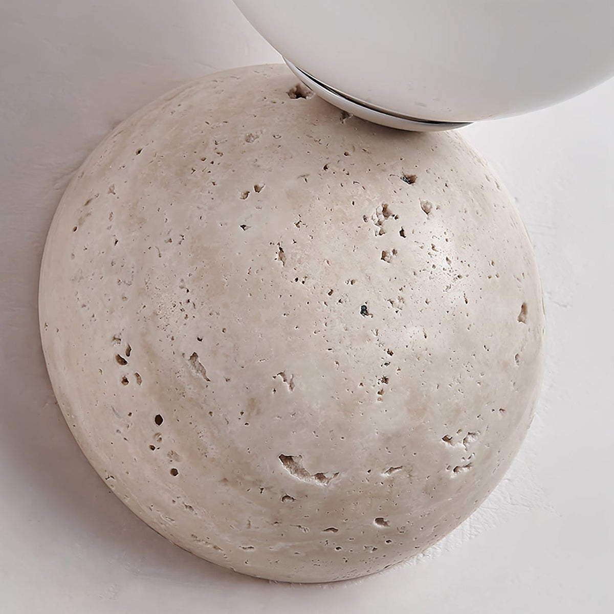 Cethair Travertine-Wandleuchte