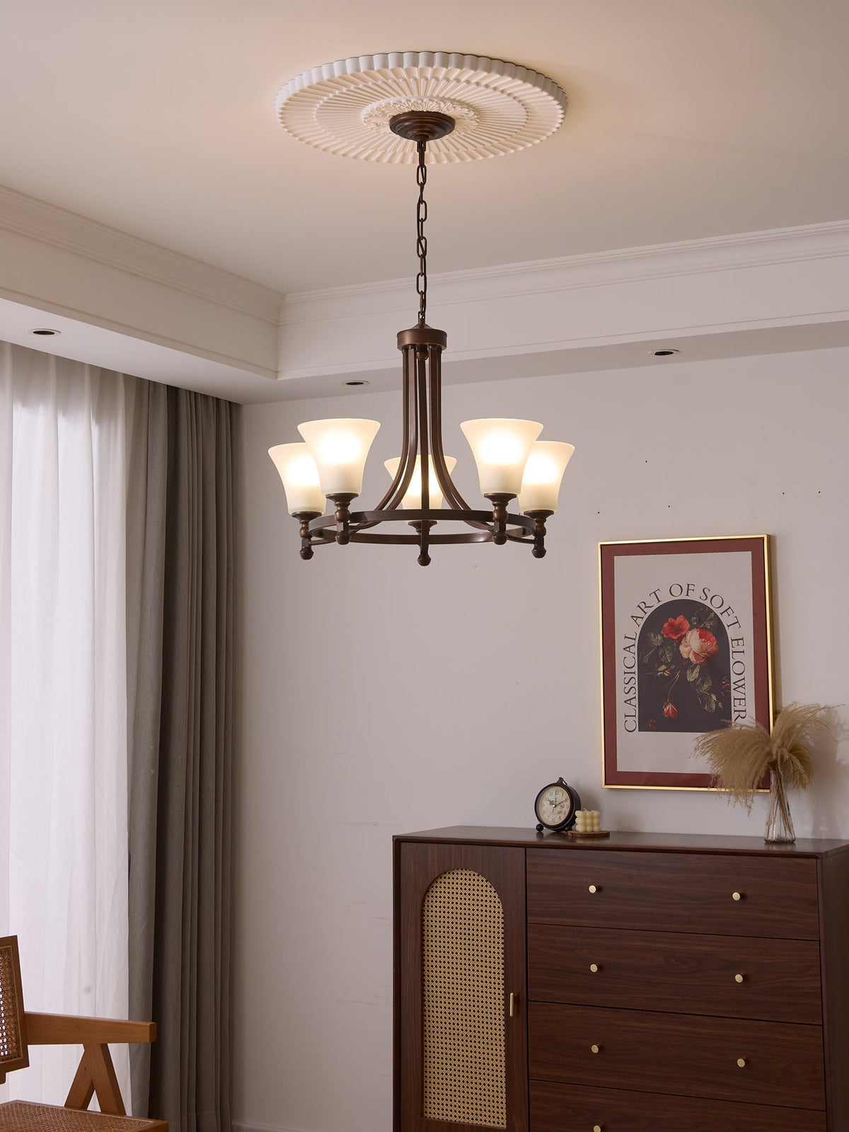 Celestine Kronleuchter Traditionelle Eleganz Vintage Glow