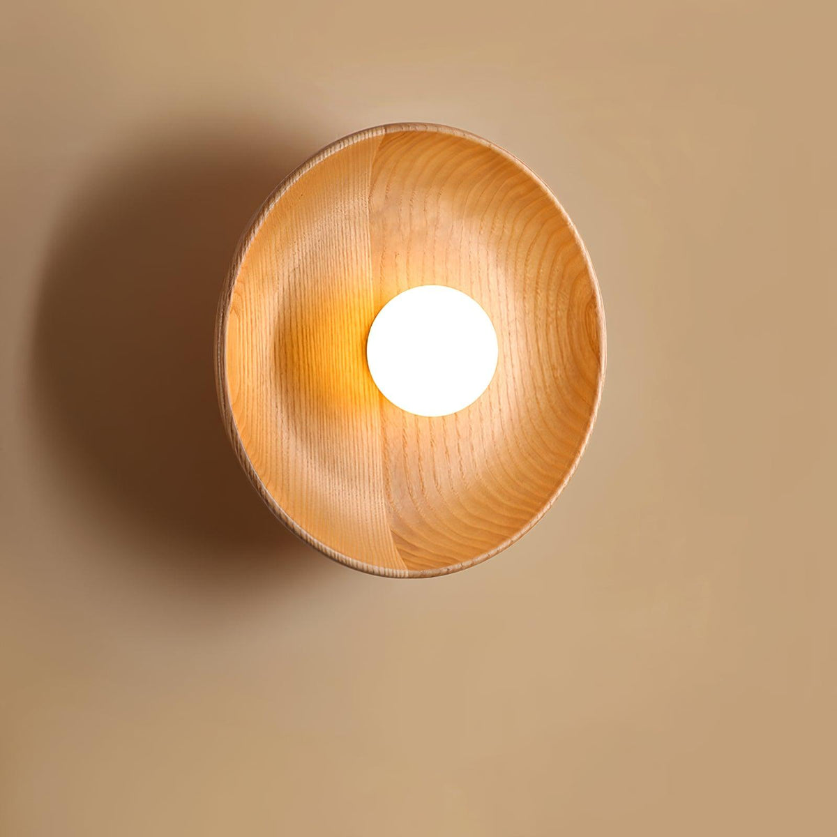 Sirixa zeitgenössische Wandleuchte aus Glas und Holz