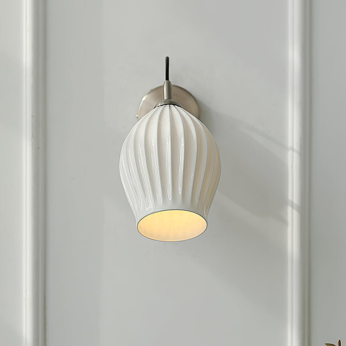 Zotalisra moderne minimalistische gerippte Keramik-Wandleuchte