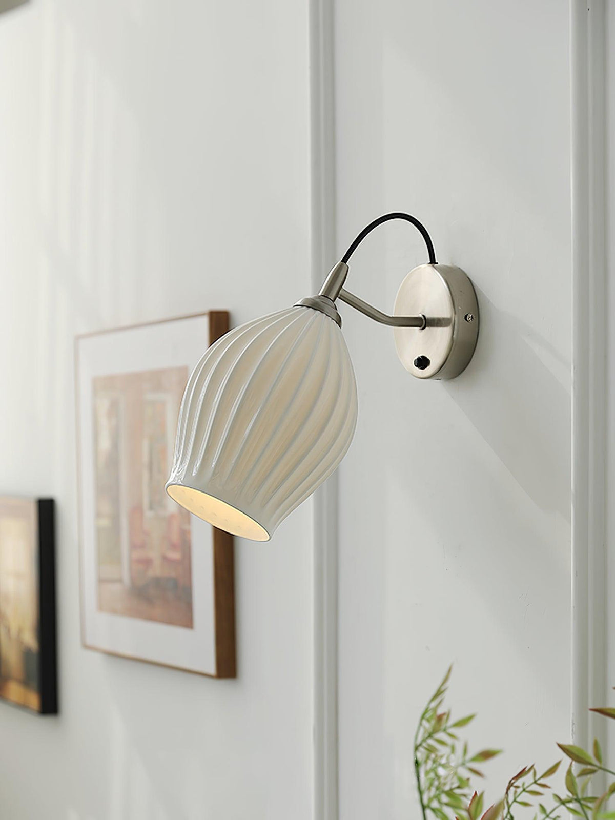 Zotalisra moderne minimalistische gerippte Keramik-Wandleuchte