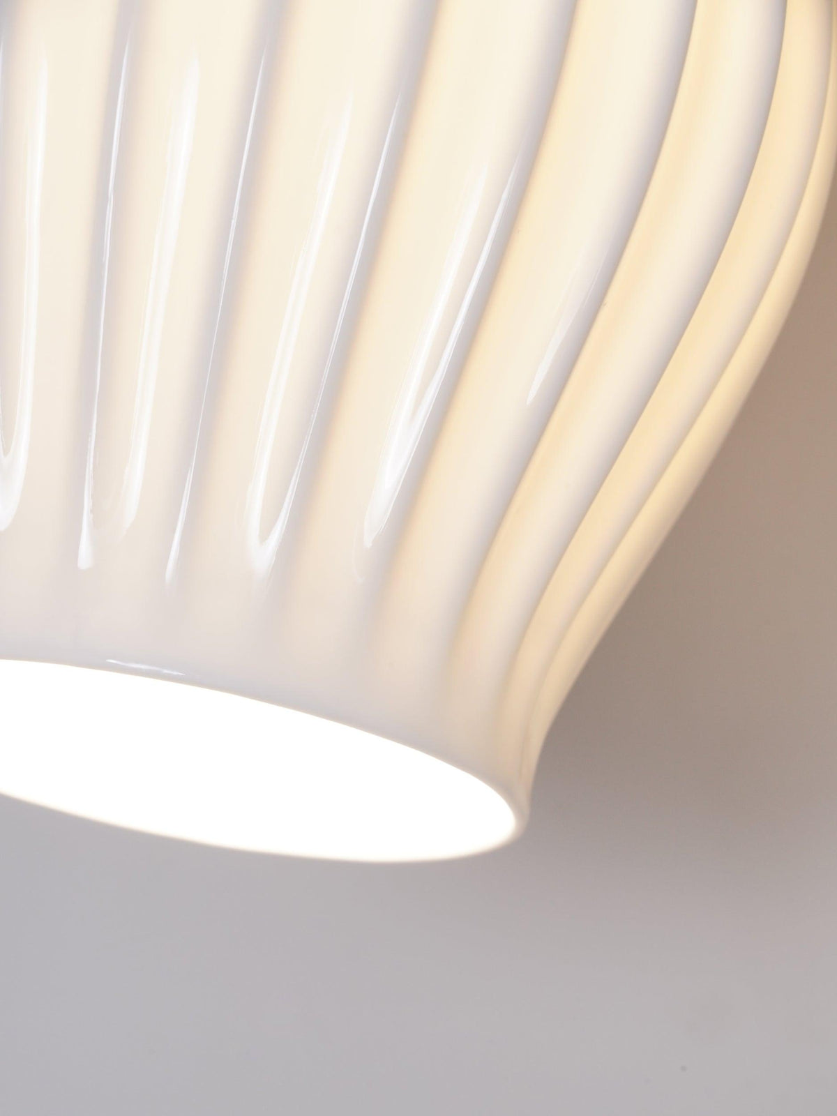 Zotalisra moderne minimalistische gerippte Keramik-Wandleuchte