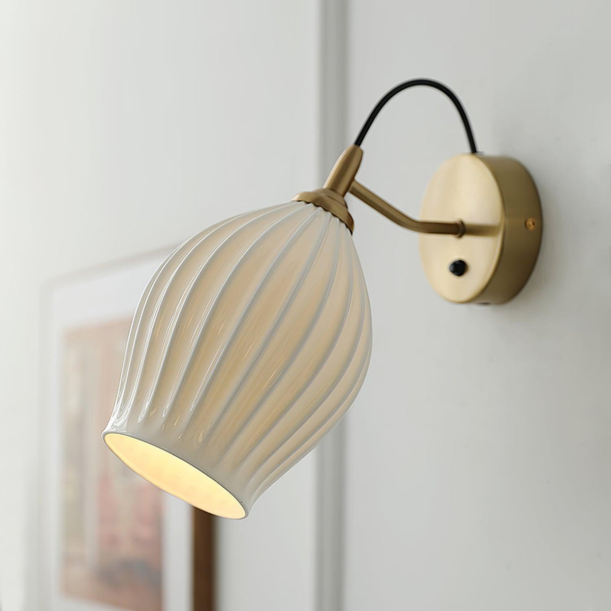 Zotalisra moderne minimalistische gerippte Keramik-Wandleuchte