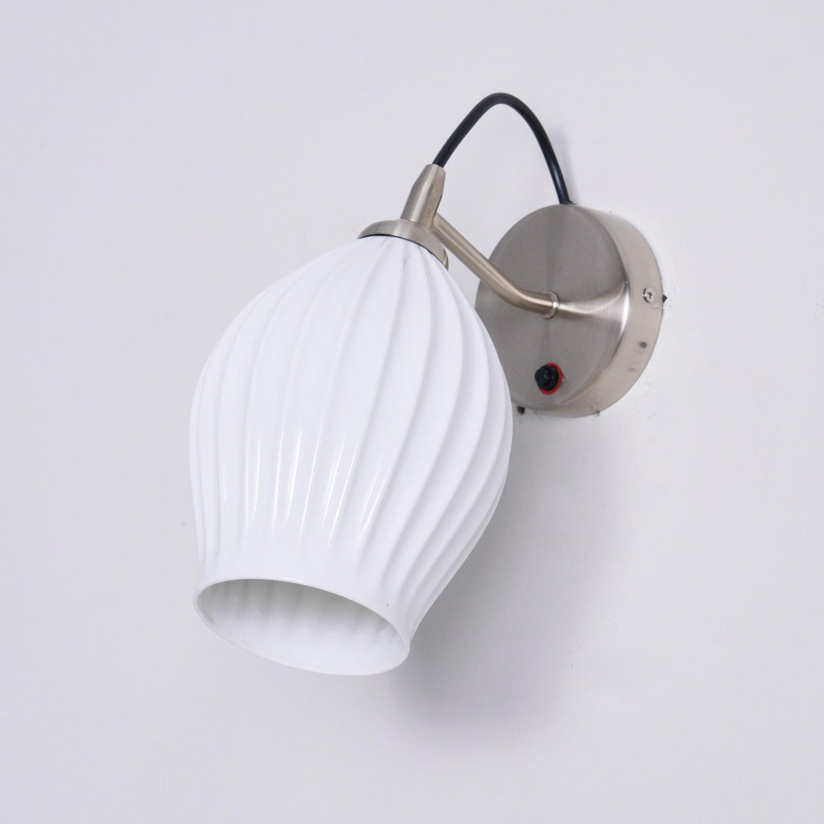 Zotalisra moderne minimalistische gerippte Keramik-Wandleuchte