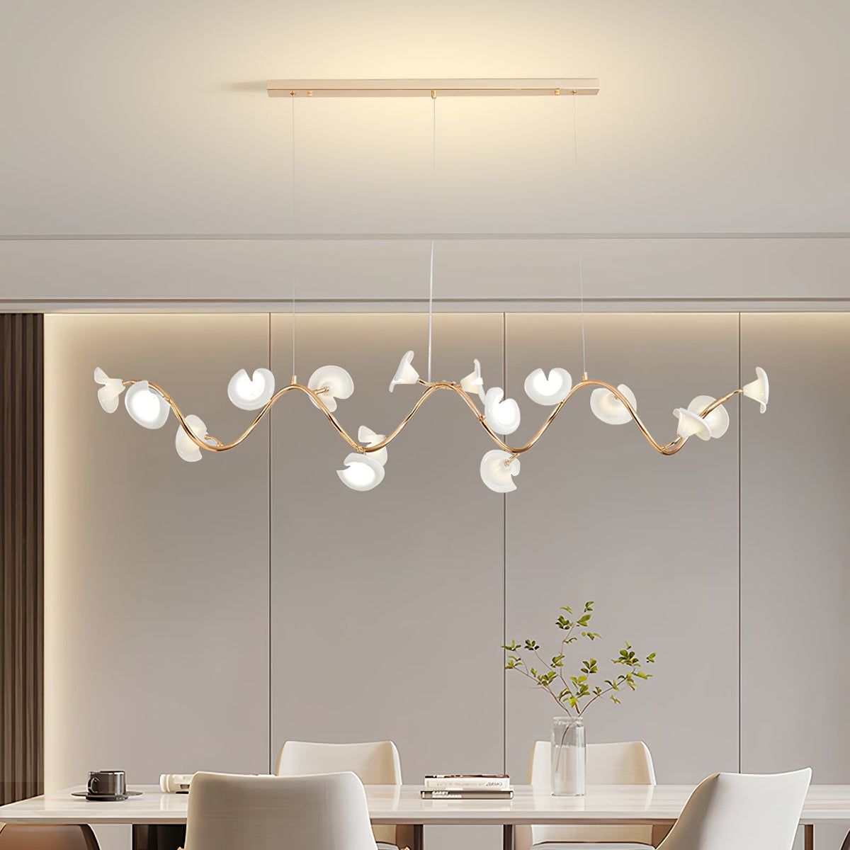 Covlen Kronleuchter Astform Keramikblüte Elegant