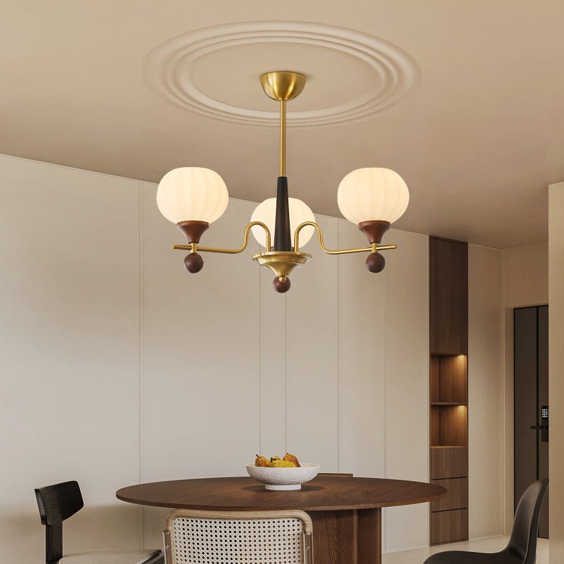 Anorionis Kronleuchter aus Holz im traditionellen Premium-Stil