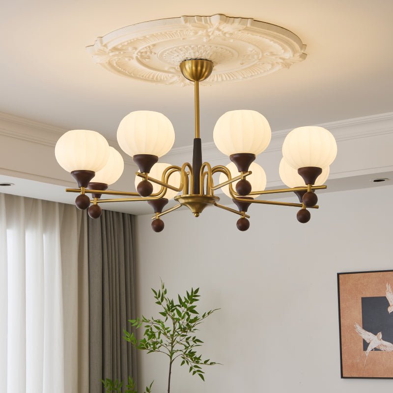 Anorionis Kronleuchter aus Holz im traditionellen Premium-Stil