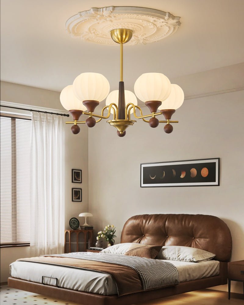 Anorionis Kronleuchter aus Holz im traditionellen Premium-Stil