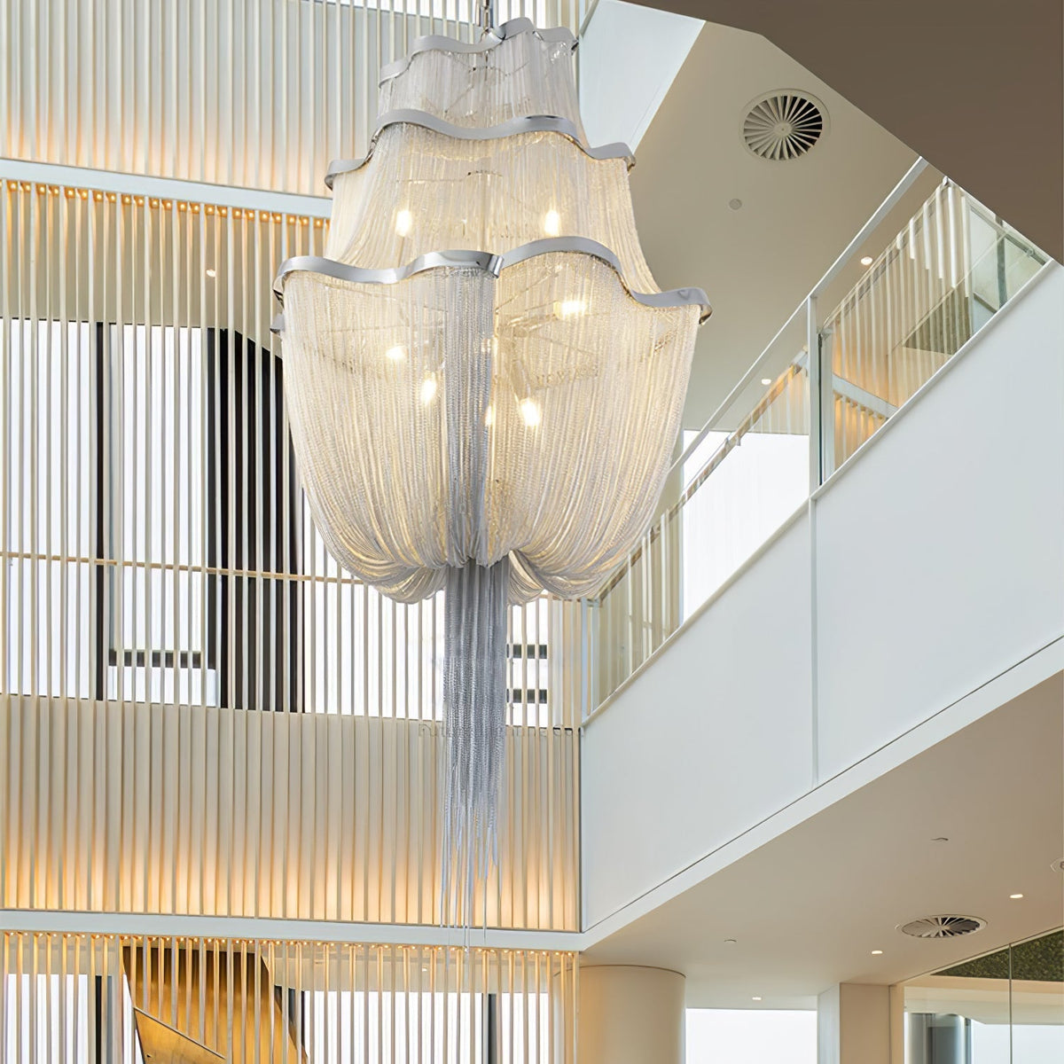 Ardelella Kronleuchter aus Aluminium mit Ketten in glänzendem Nickel