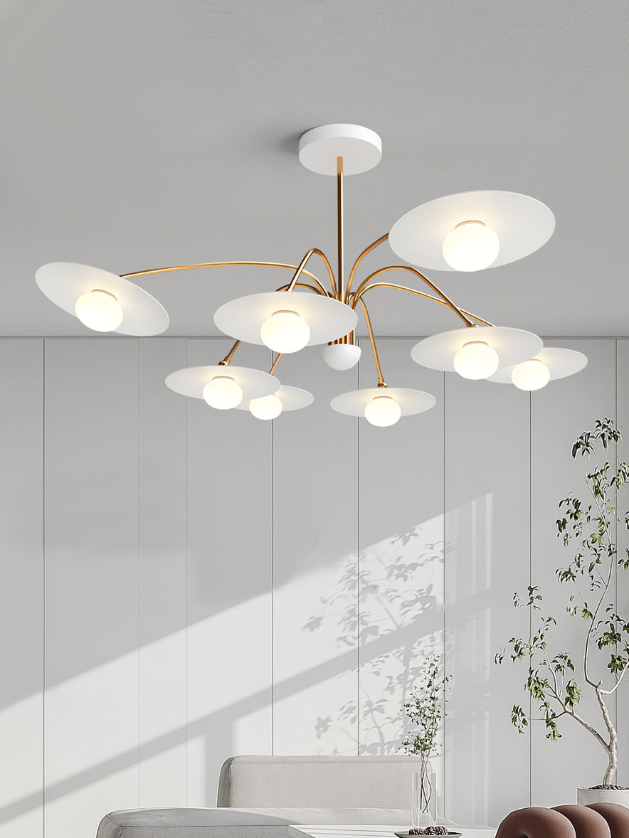 Lark Kronleuchter mit Art-Deco-inspiriertem Pilz-Aufsatz