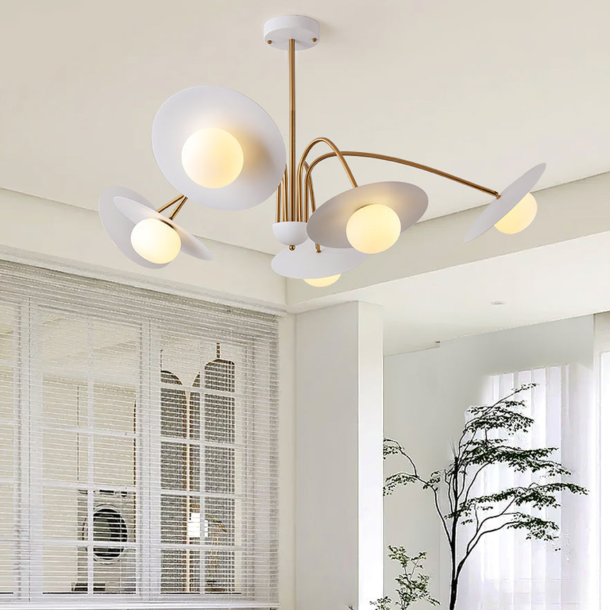 Lark Kronleuchter mit Art-Deco-inspiriertem Pilz-Aufsatz