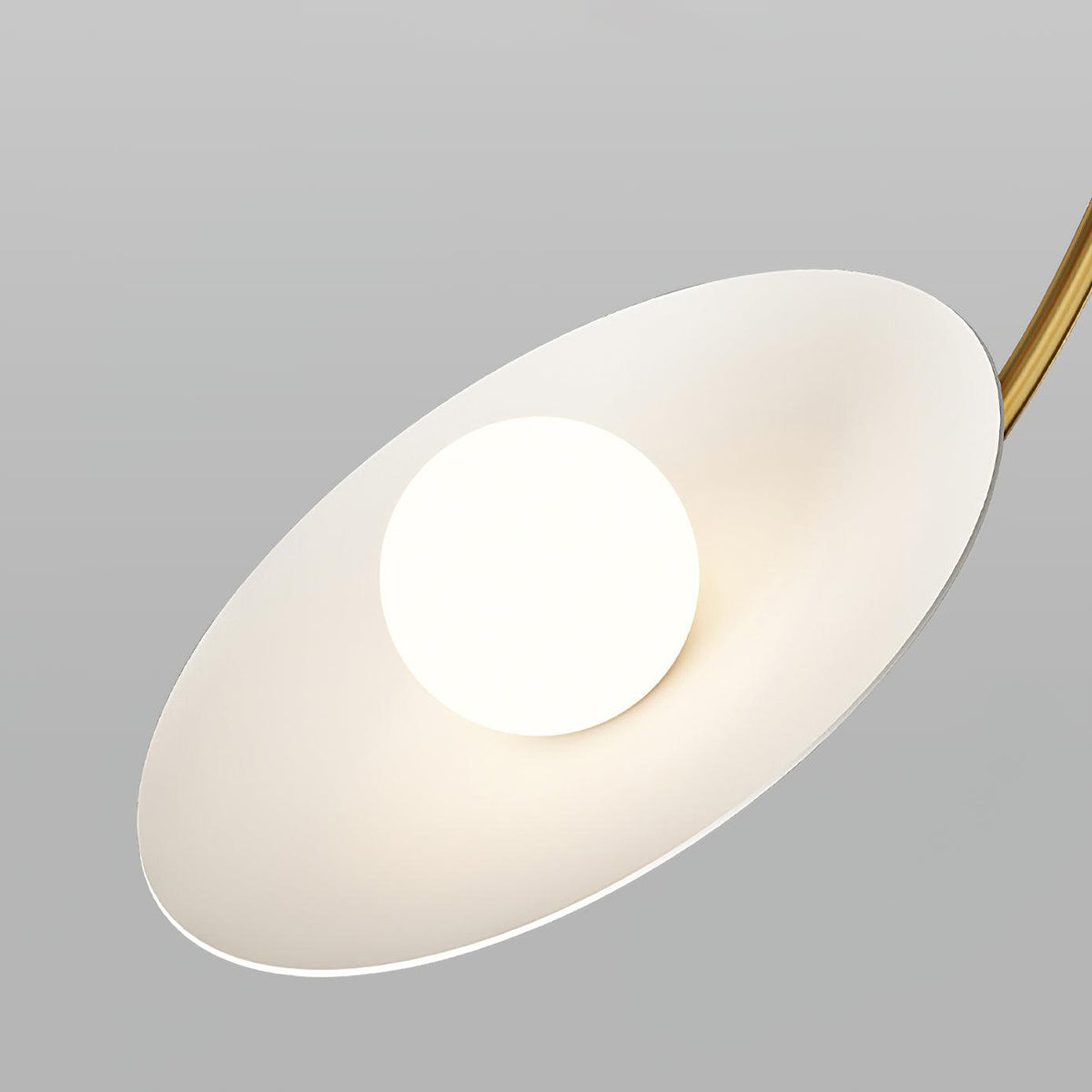 Lark Kronleuchter mit Art-Deco-inspiriertem Pilz-Aufsatz