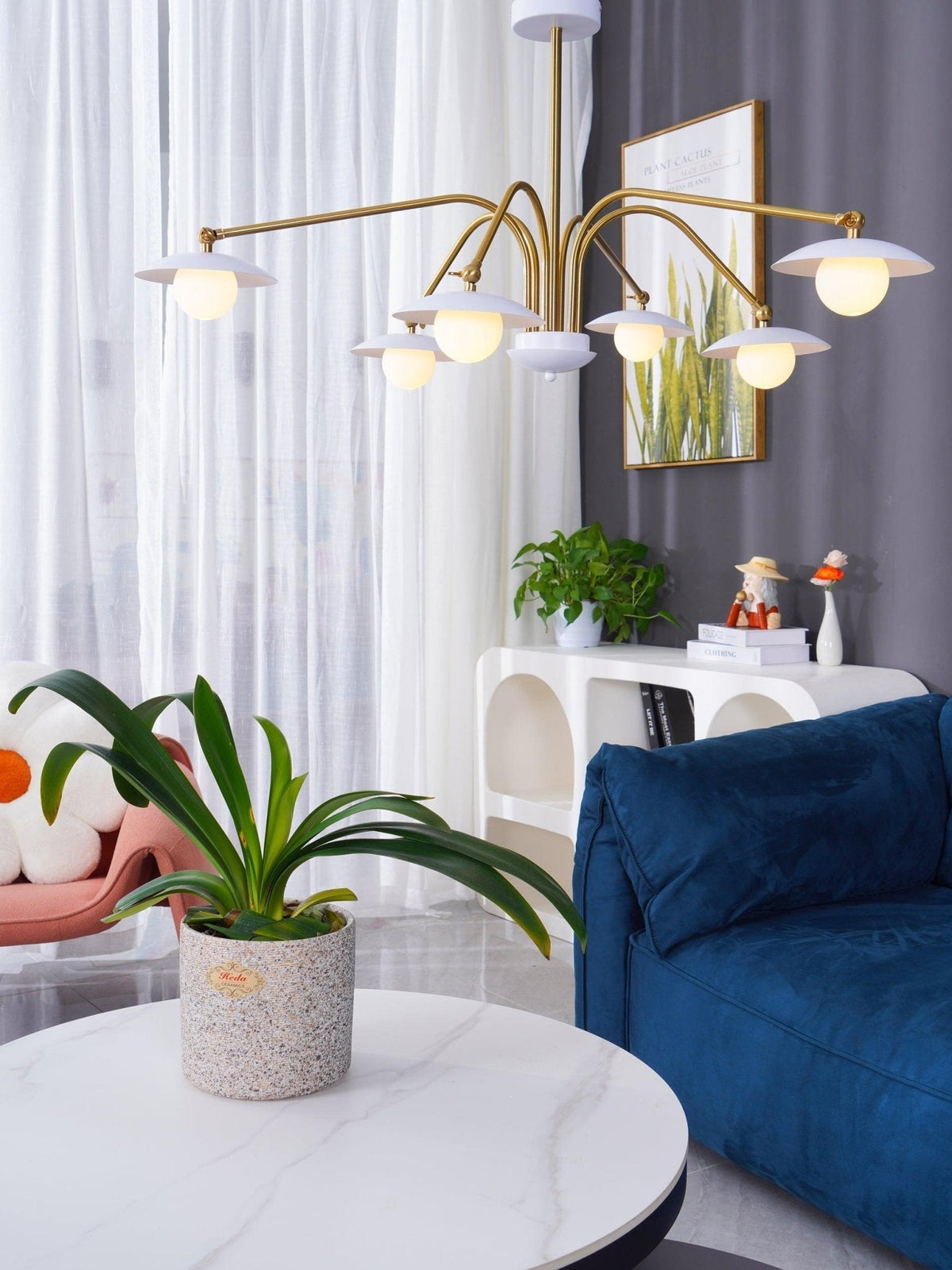 Lark Kronleuchter mit Art-Deco-inspiriertem Pilz-Aufsatz