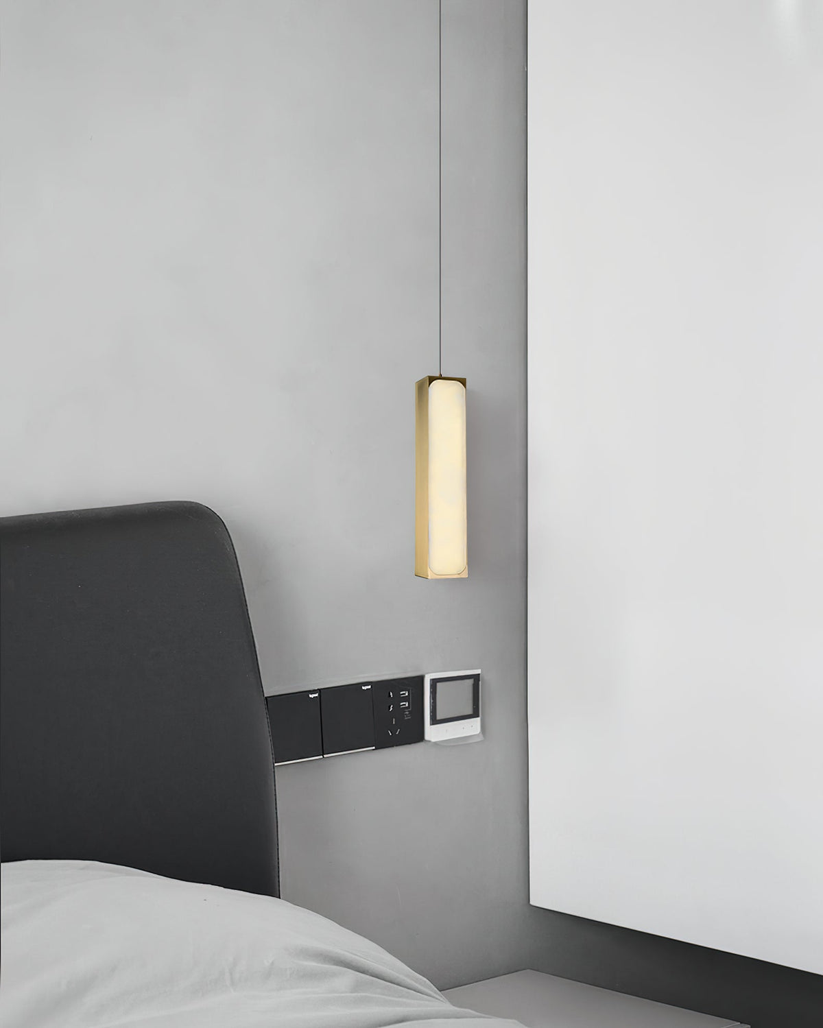 Rivoenne Pendelleuchte und im zeitgenössischen minimalistischen Stil für die Küche
