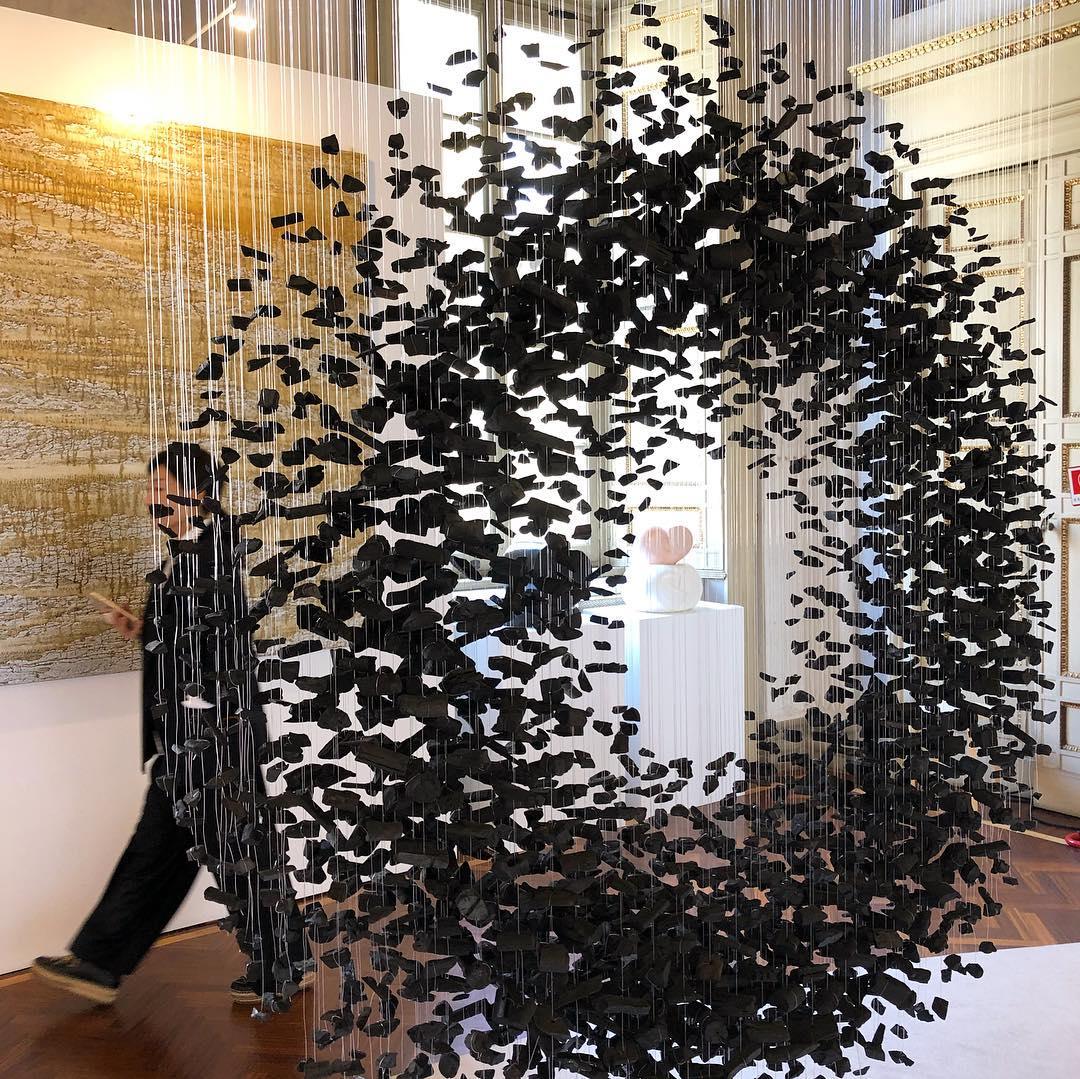 Vaelior Kronleuchter aus Schwarzem Stein im Postmodern-Luxus-Stil