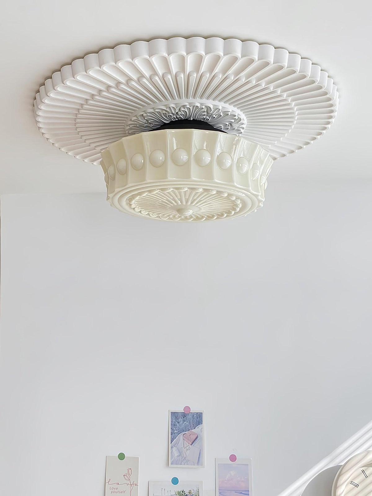 Veleraya Deckenleuchte Weiß Glas Blumenform für Wohnzimmer