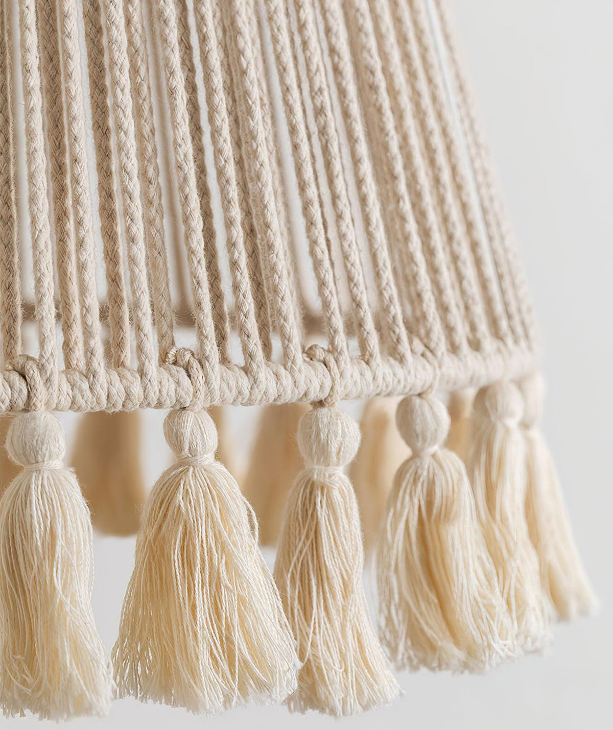 Hlugan Traditionelle Pendelleuchte aus Hanfseil mit Quasten