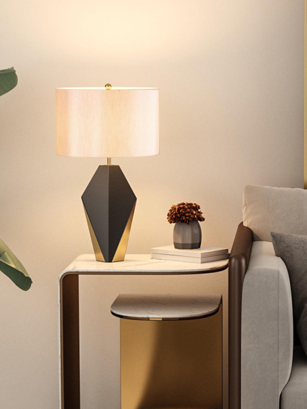 Prism zeitgenössische Stoff-Tischlampe