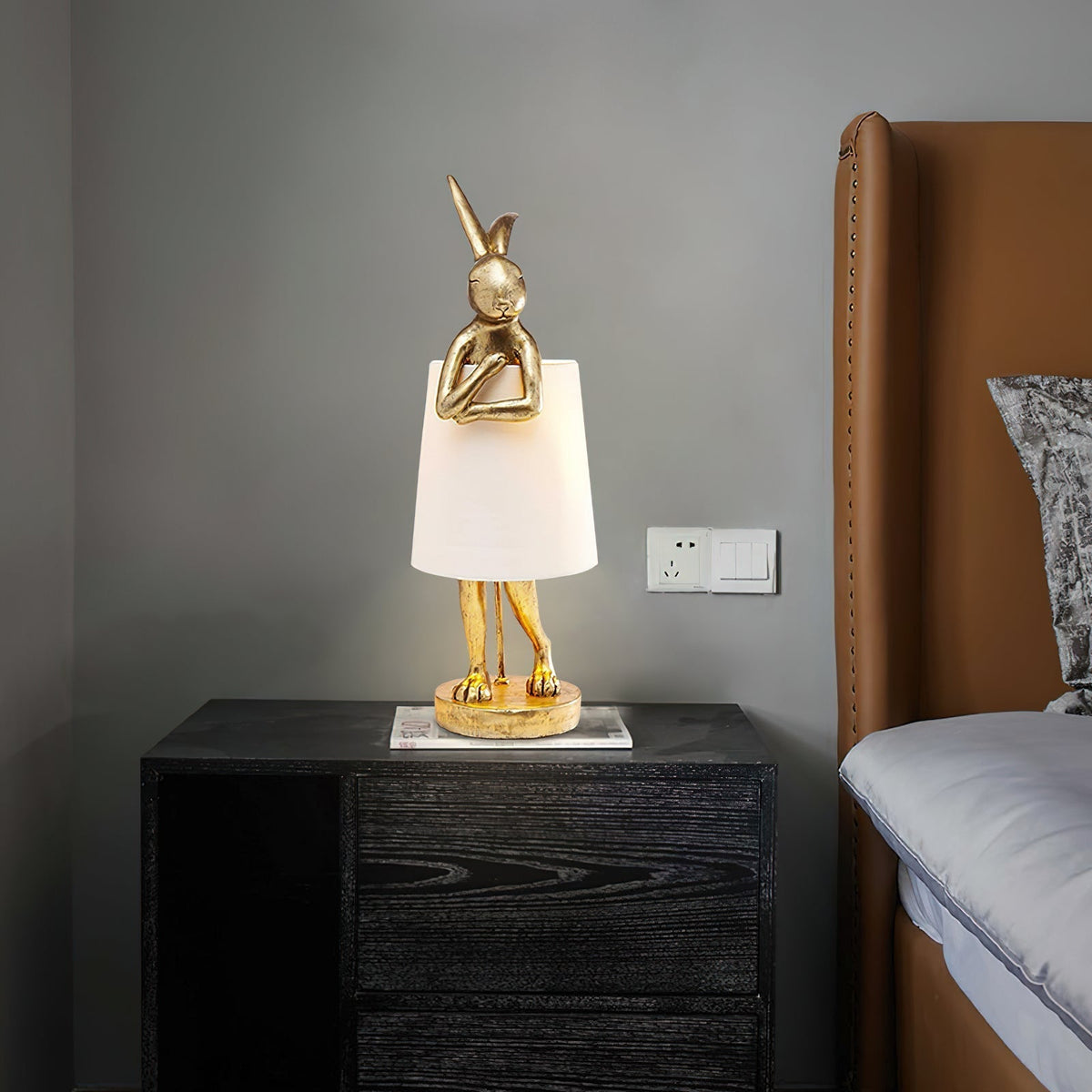 Bunn Tischlampe mit Kaninchenfigur