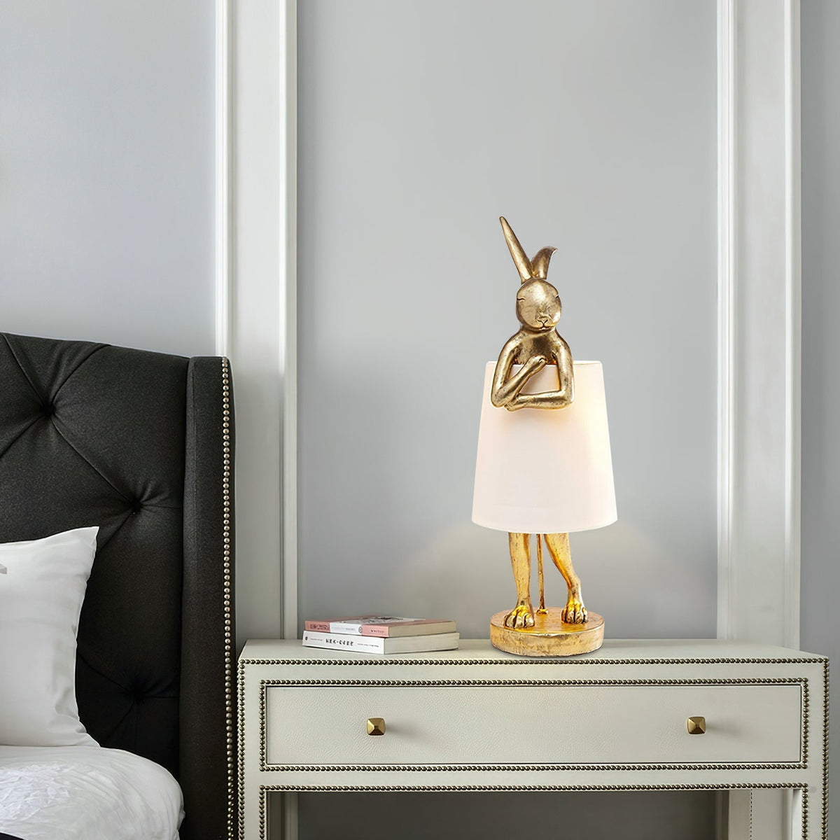 Bunn Tischlampe mit Kaninchenfigur