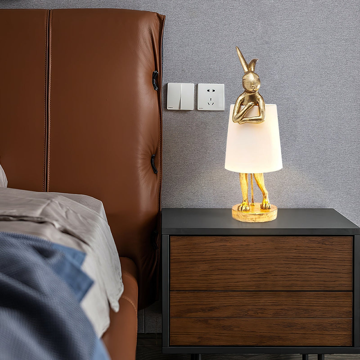 Bunn Tischlampe mit Kaninchenfigur