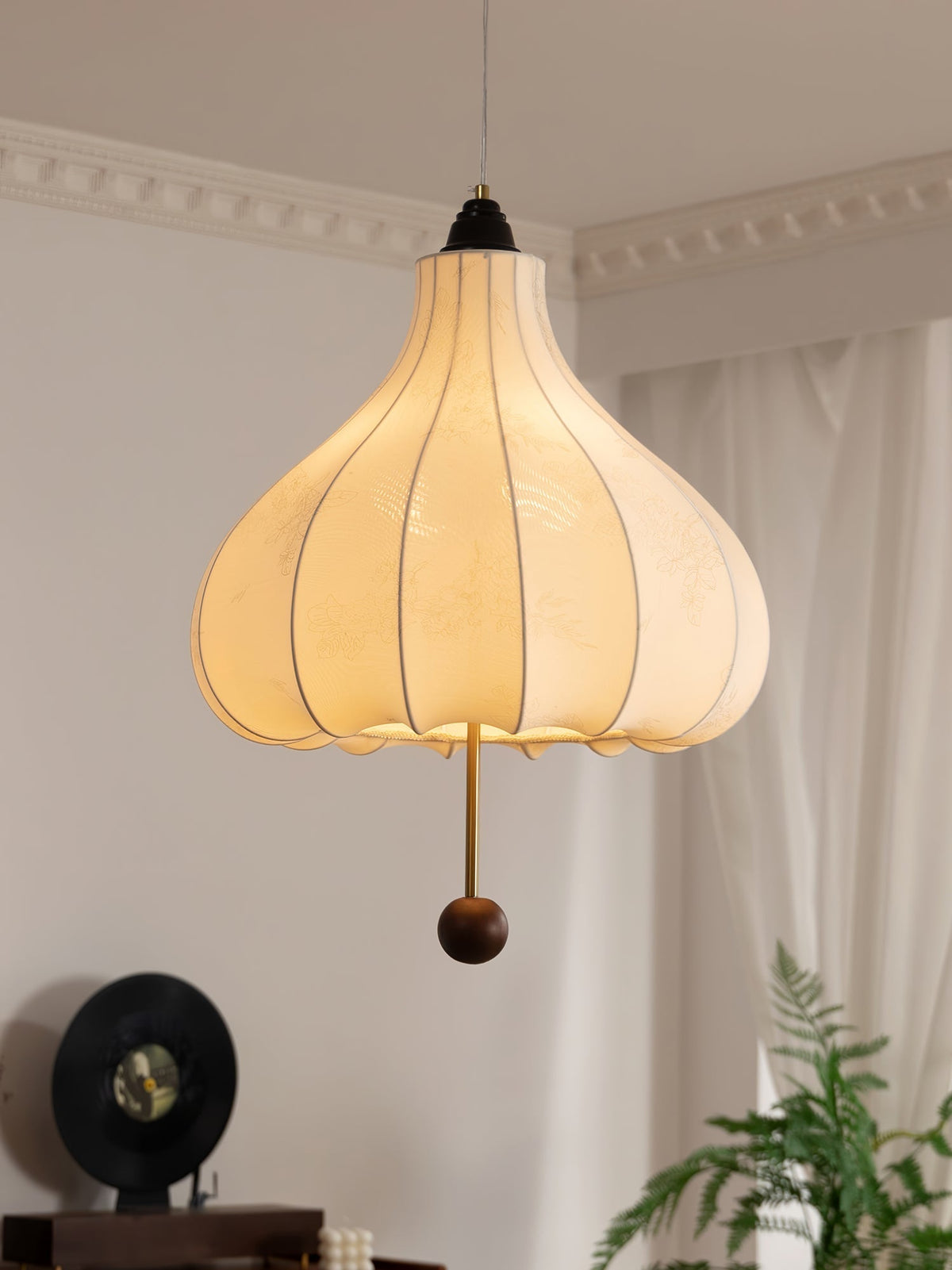 Sylerielle Pendelleuchte aus Stoff und Holz