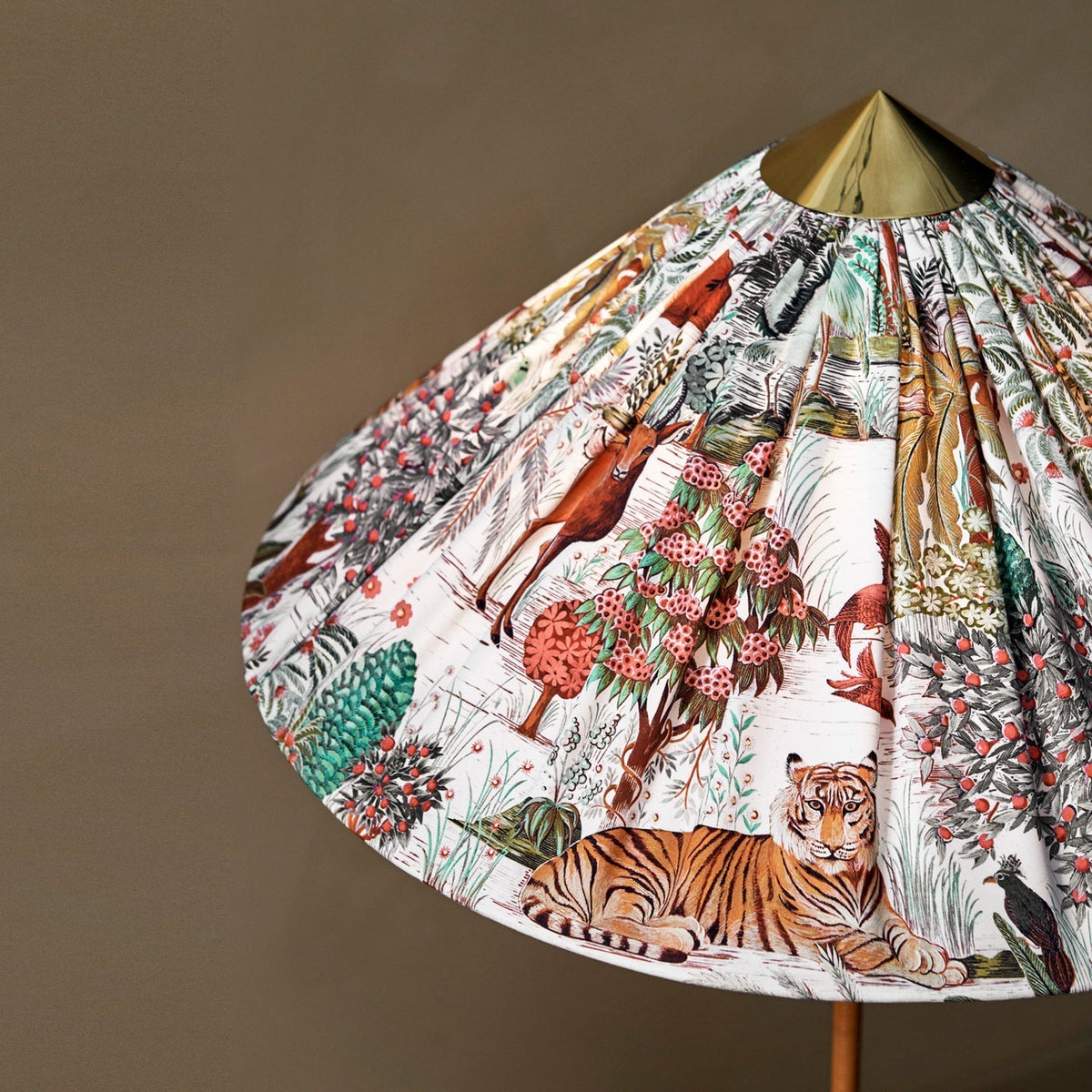 Docor Minimalistische Stehleuchte Bambus-Lampenschirm