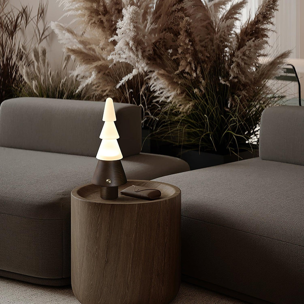 Elveette moderne Tischleuchte aus Holz