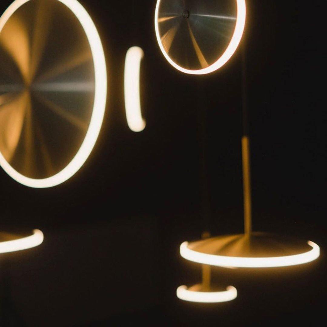 Uvenisra zeitgenössische minimalistische Pendelleuchte in Schalenform