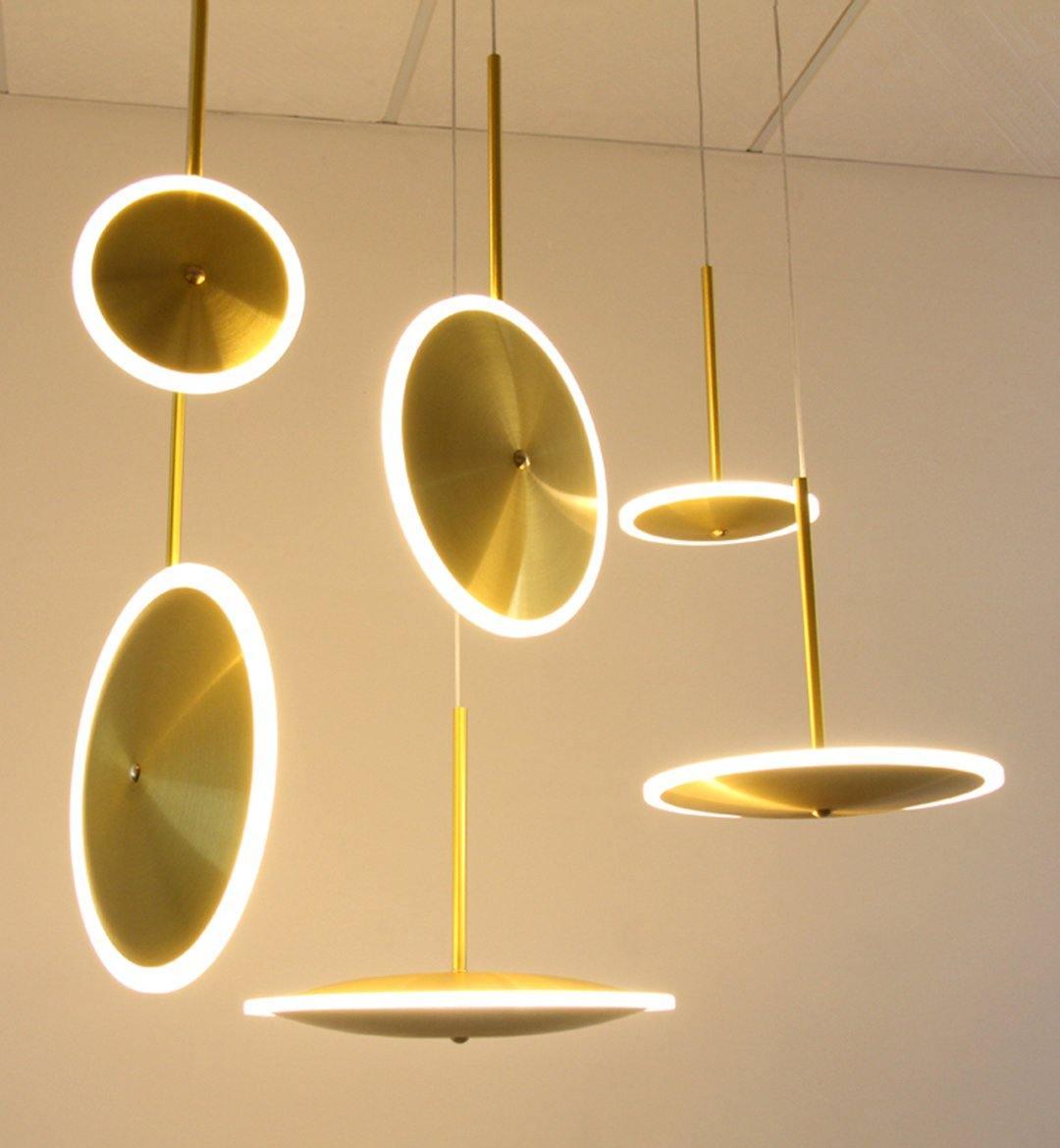 Uvenisra zeitgenössische minimalistische Pendelleuchte in Schalenform