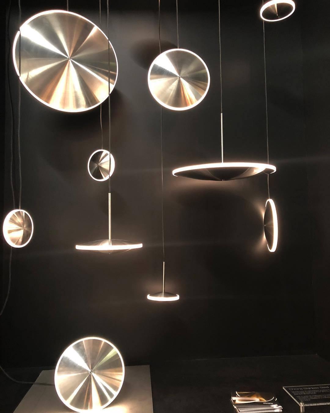Uvenisra zeitgenössische minimalistische Pendelleuchte in Schalenform