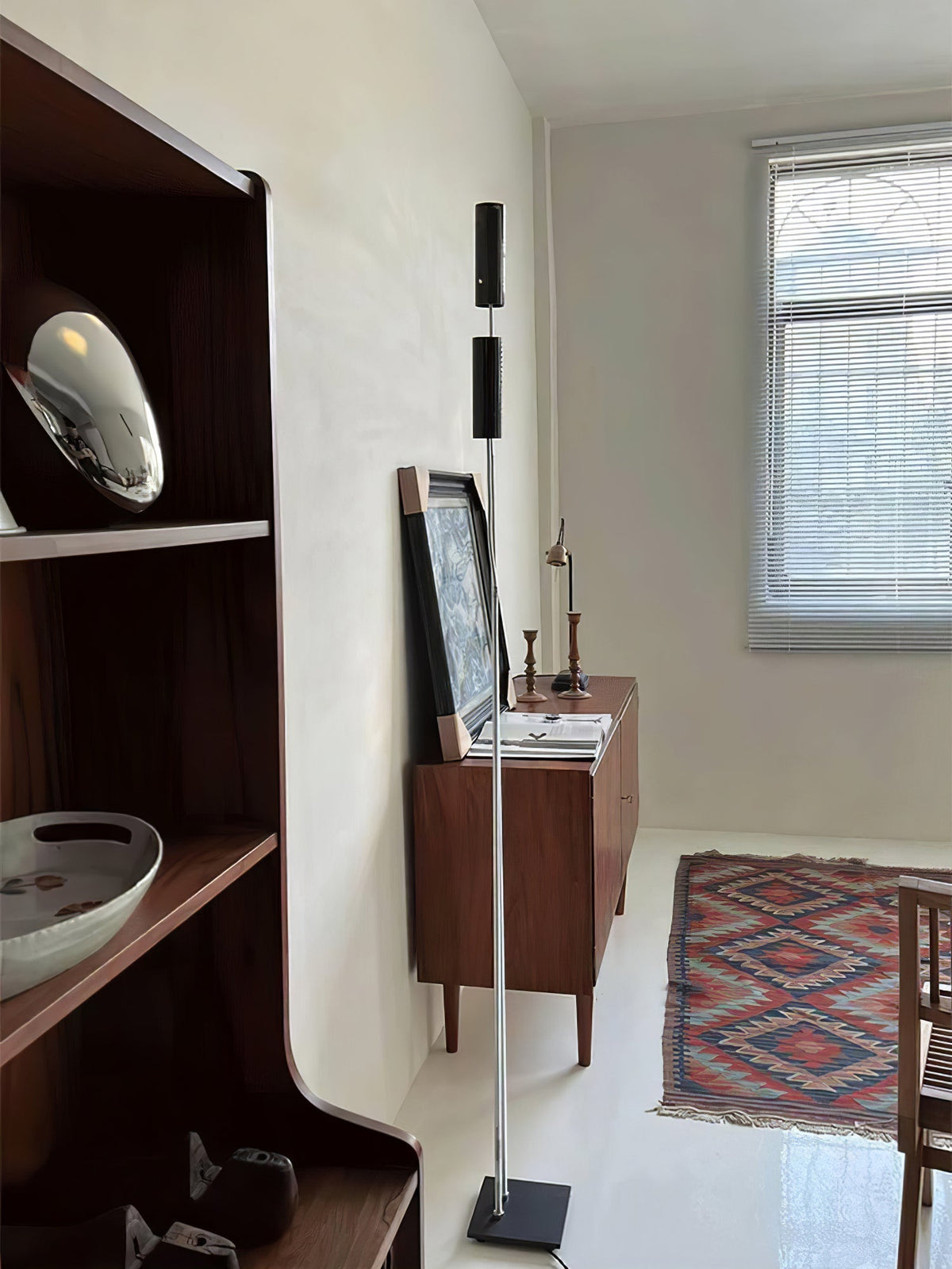 Telum Minimalistische Stehleuchte Schwarz Modern Ambient Wohnzimmer | Cielum