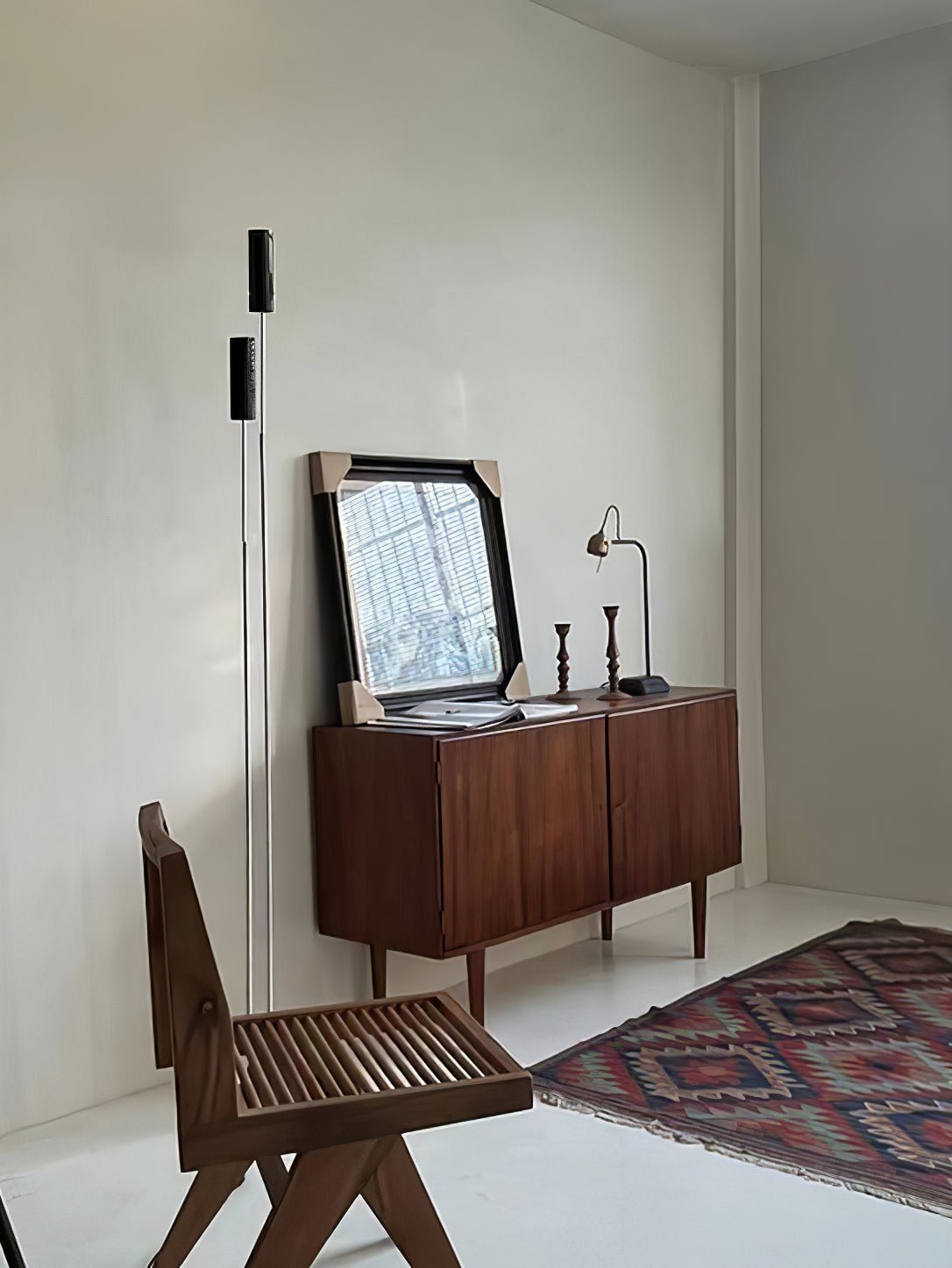 Telum Minimalistische Stehleuchte Schwarz Modern Ambient Wohnzimmer | Cielum