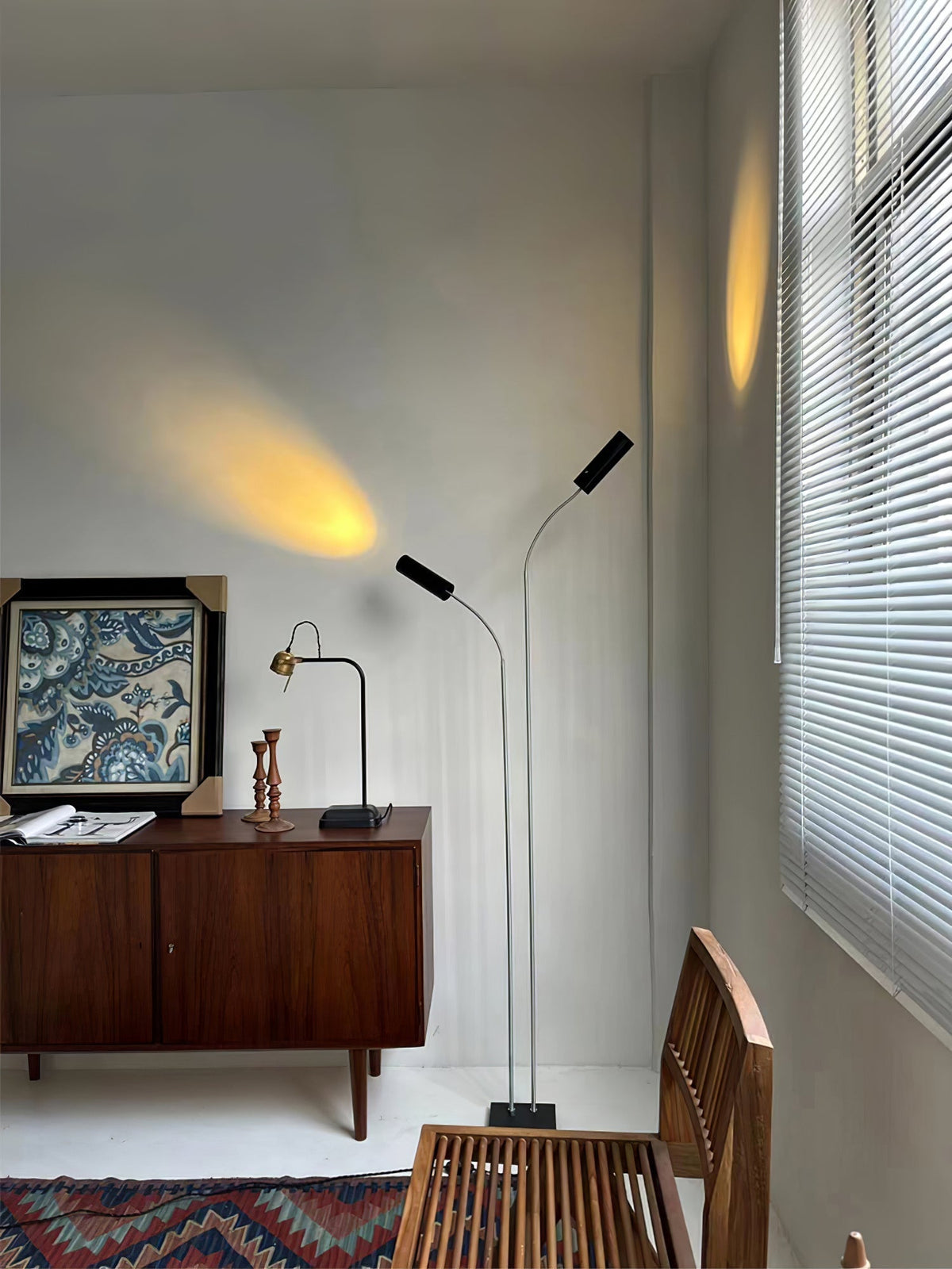 Telum Minimalistische Stehleuchte Schwarz Modern Ambient Wohnzimmer | Cielum