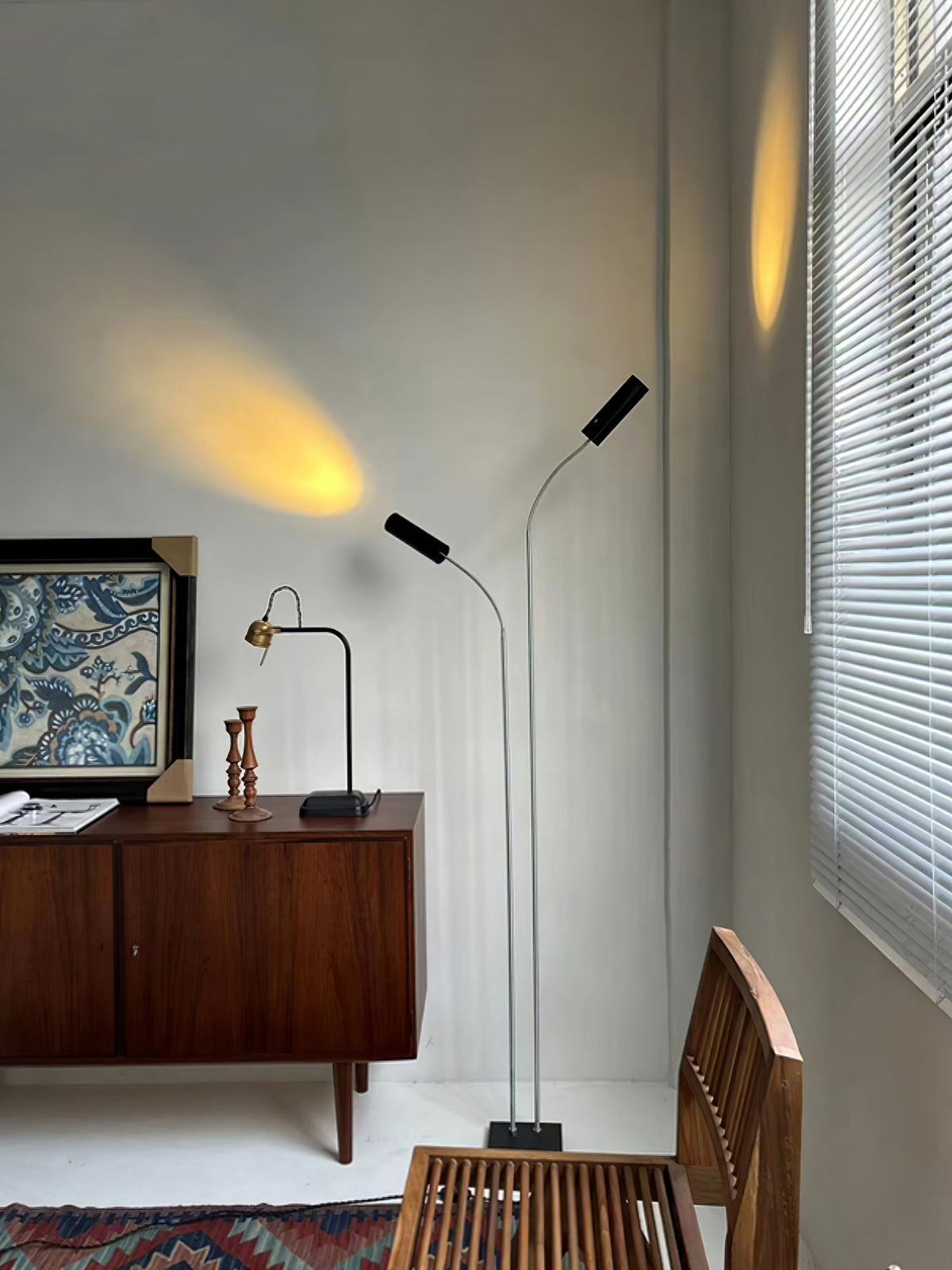 Telum Minimalistische Stehleuchte Schwarz Modern Ambient Wohnzimmer | Cielum