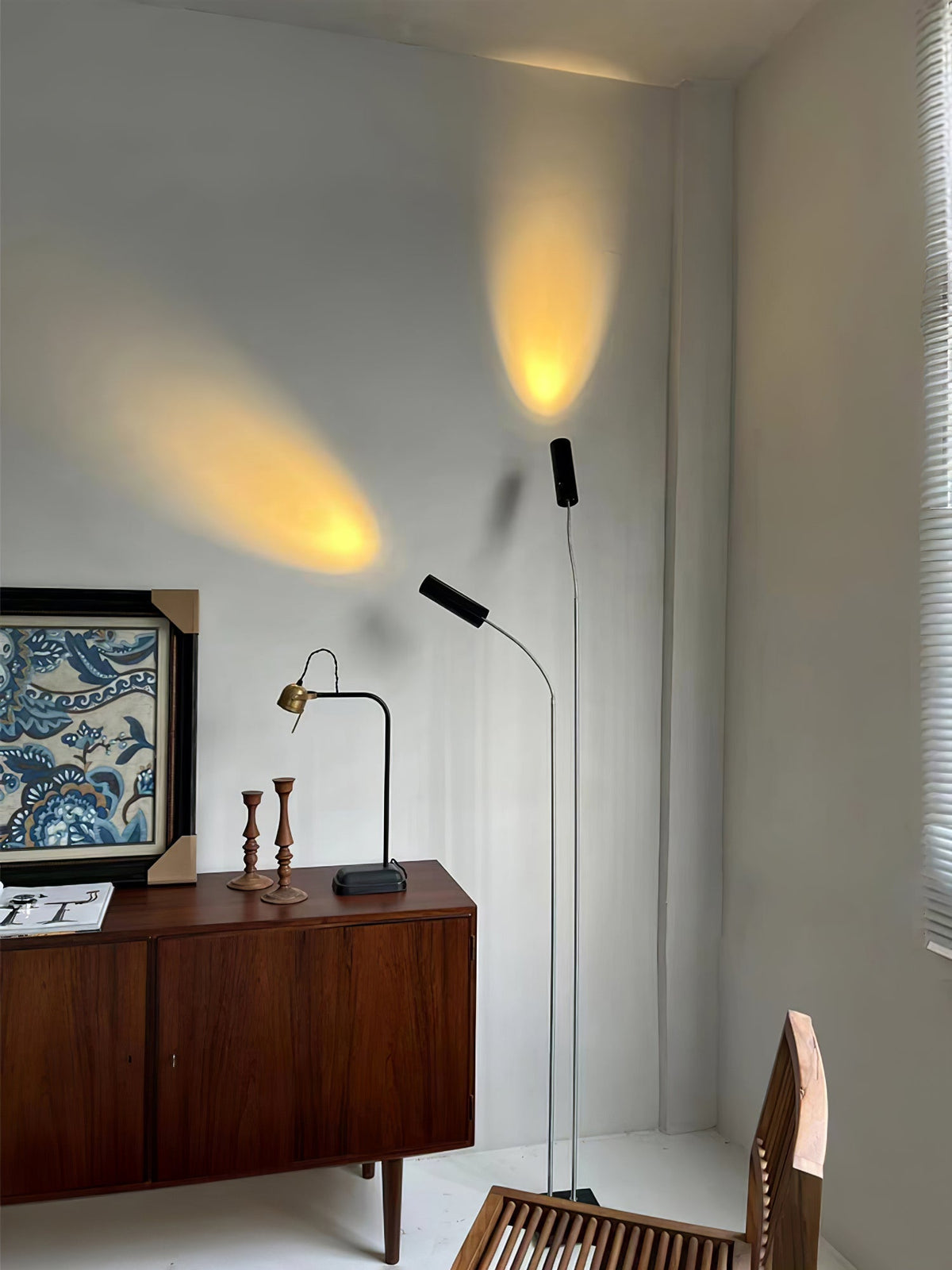 Telum Minimalistische Stehleuchte Schwarz Modern Ambient Wohnzimmer | Cielum