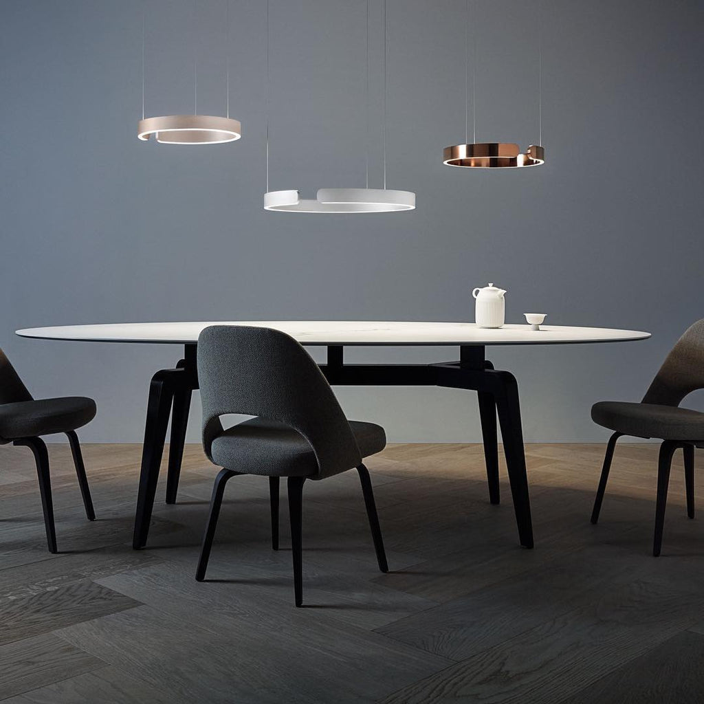 Frixx zeitgenössischer minimalistischer Kronleuchter