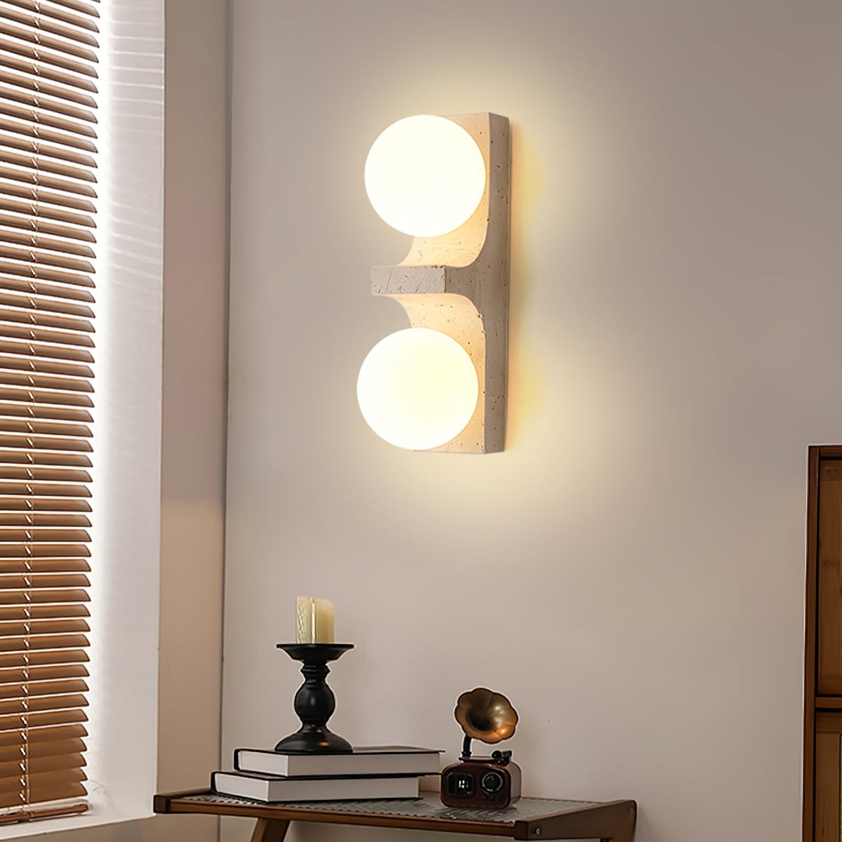 Umiren Travertine-Wandleuchte