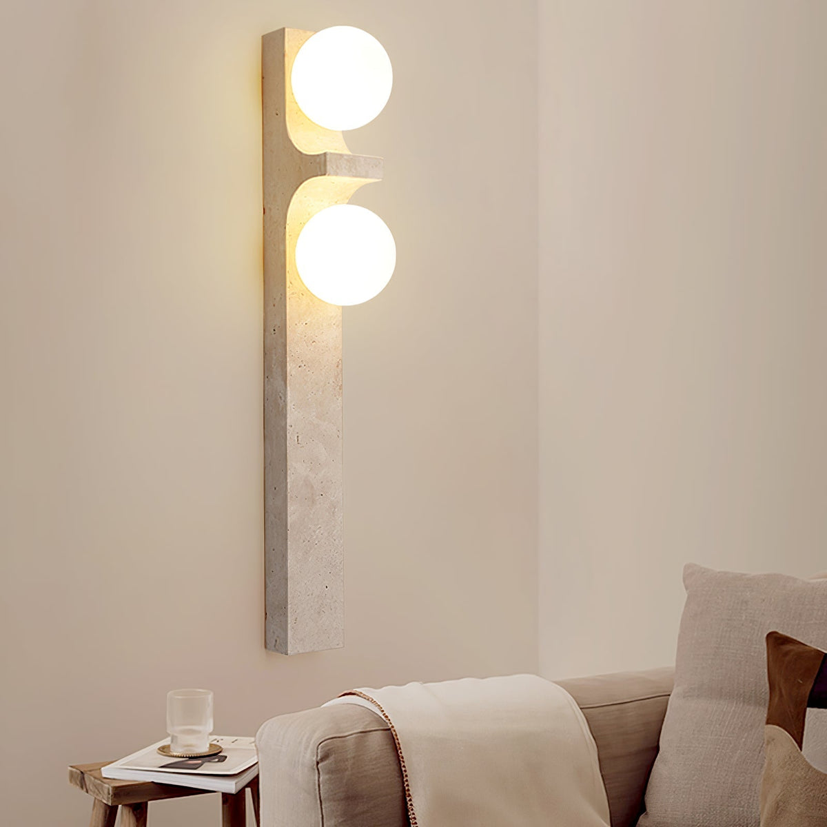 Umiren Travertine-Wandleuchte