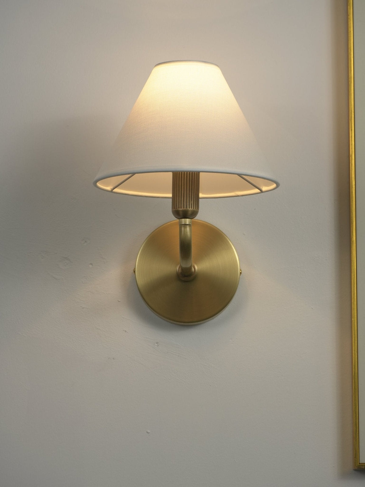Solivelle Messing-Wandleuchte