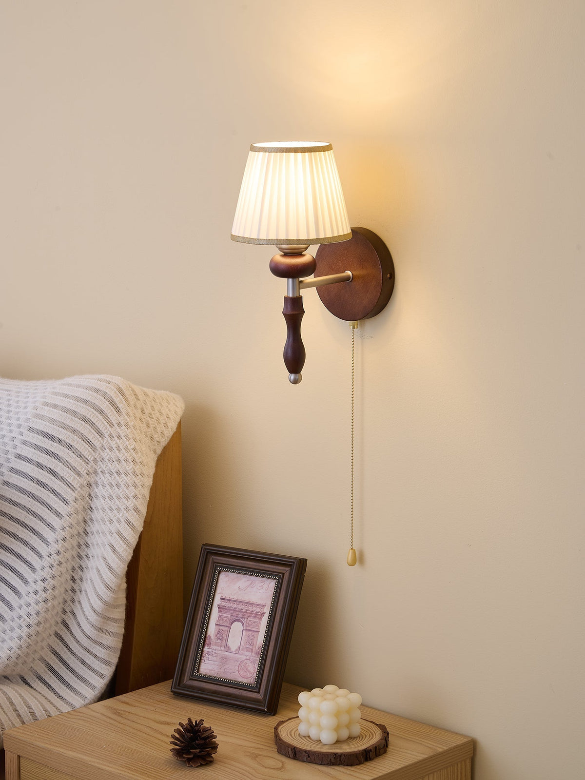 Eshae Premium Nordische Kunst-Stoff-Holz-Wandleuchte